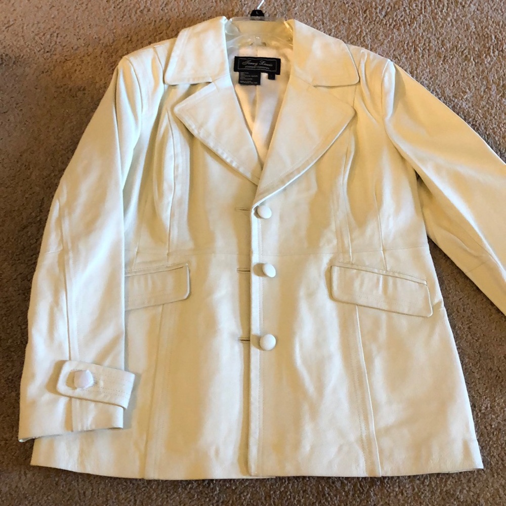 Classic vintage Terry Lewis 100% leather jacket